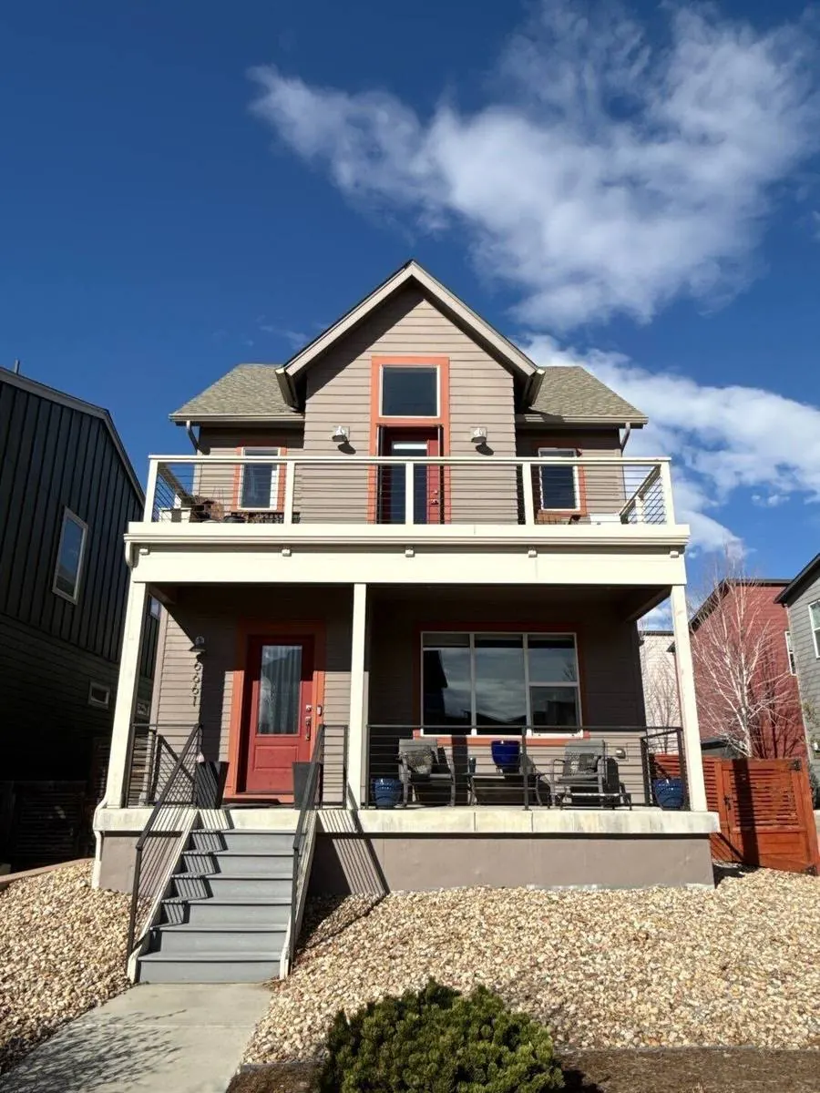 Denver home before exterior repaint